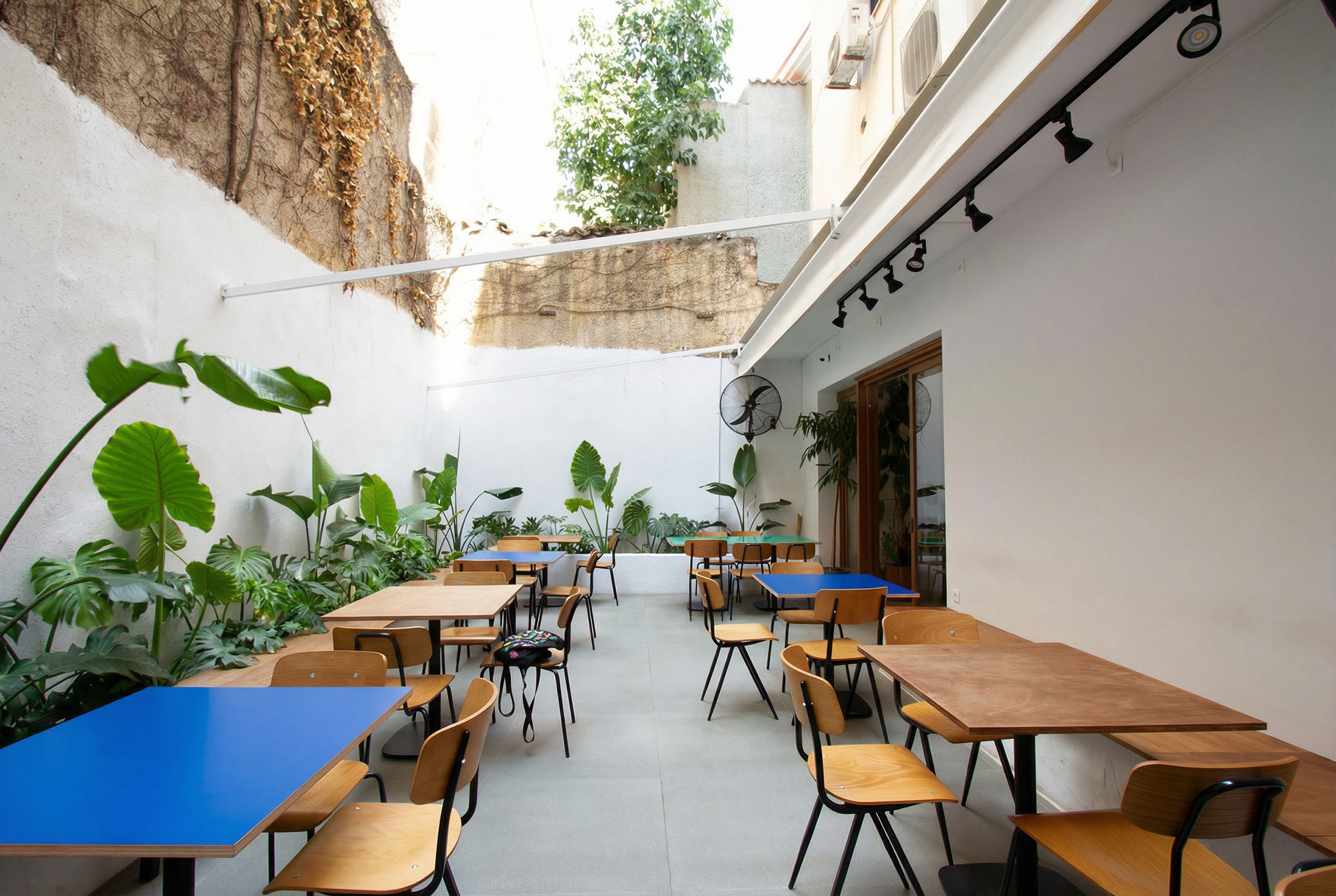 Ανακαίνιση Καταστήματος Brunch Caffe